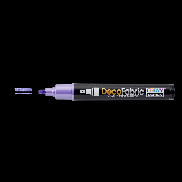 Decofabric marker pearl violet with cap off and color lines at tip with black background